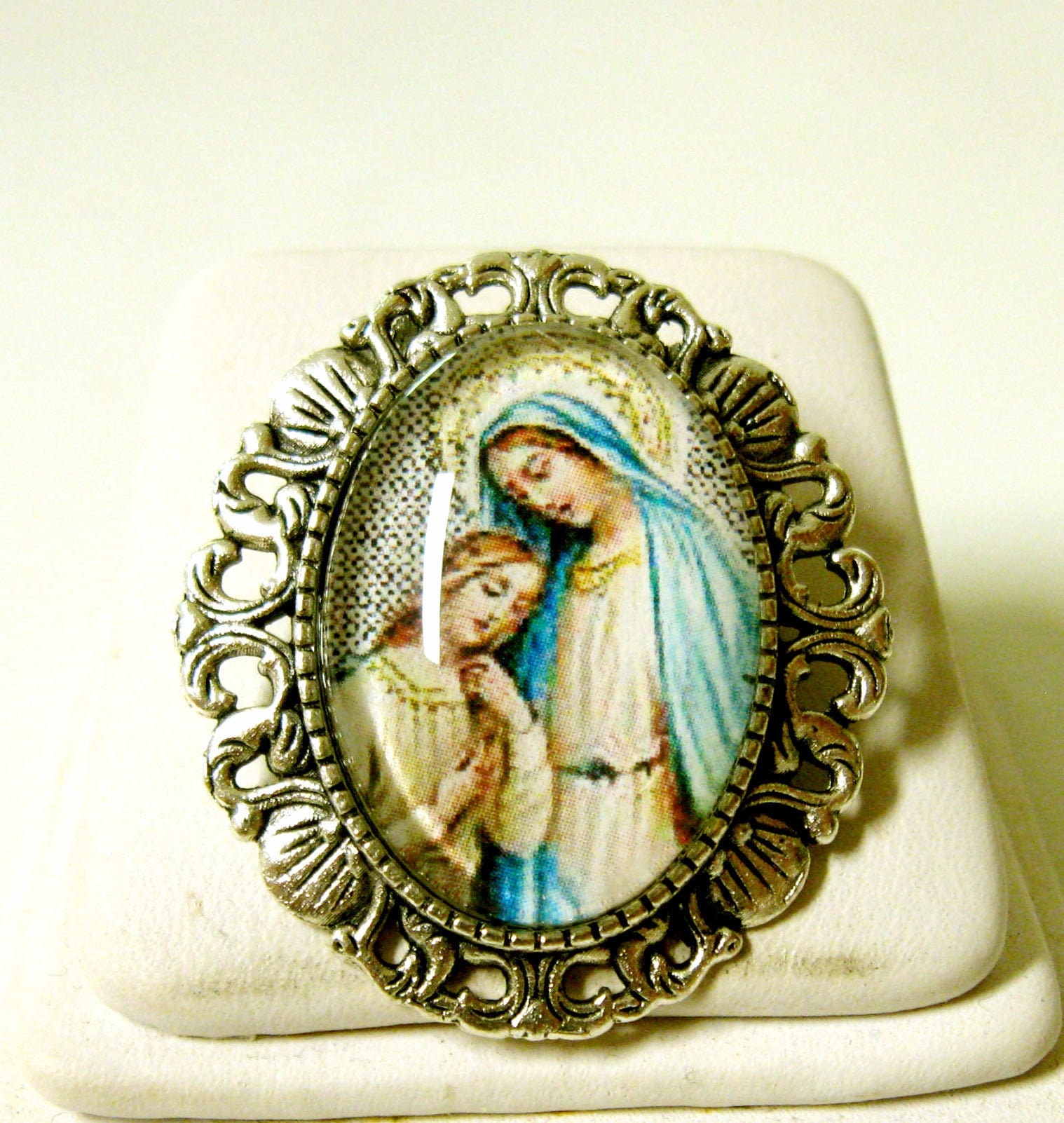 Heilige Anna Mit Maria Cabrio Brosche/Anhänger - Ap35-100 von Gwendysgems