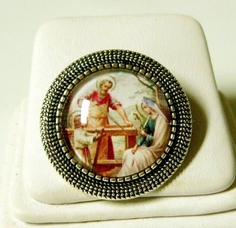 Heilige Familie Anstecknadel - Br09-053 von Gwendysgems