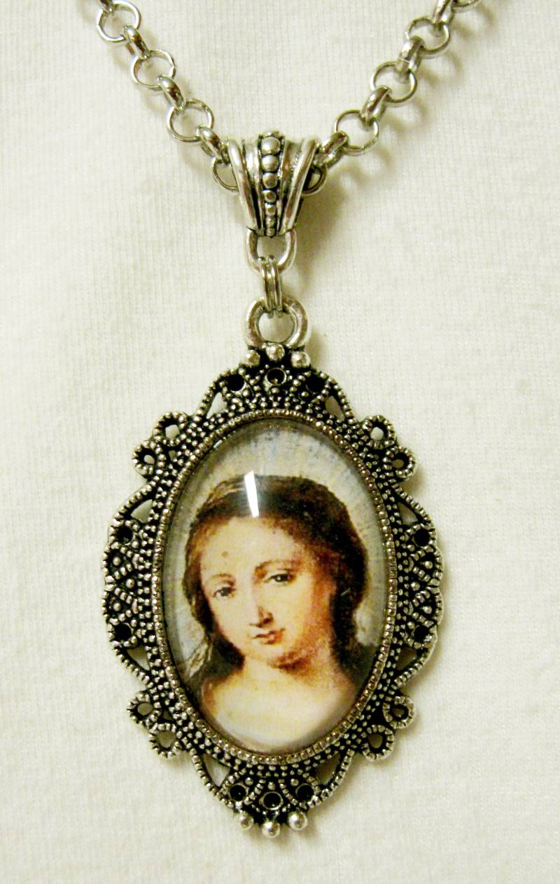 Jungfrau Maria Anhänger Mit Kette - Ap04-220 von Gwendysgems