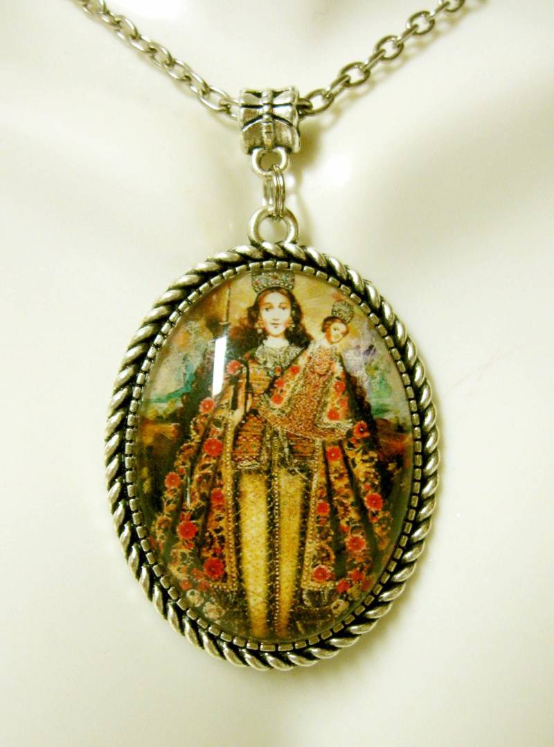 Madonna Mit Kind Anhänger Und Kette - Ap09-113 Cusco Stil von Gwendysgems