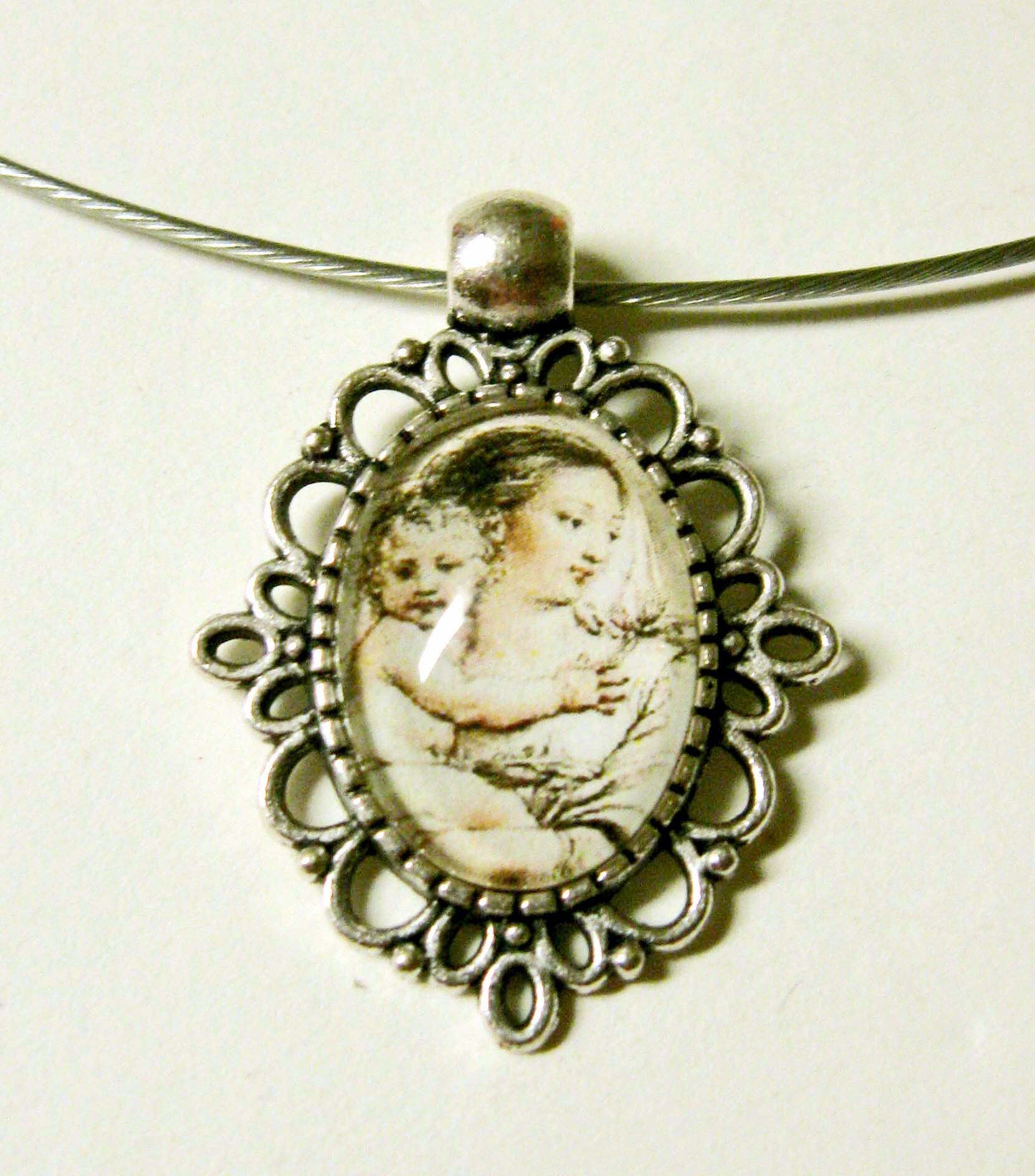 Madonna Mit Kind Halskette - Ap01-115 von Gwendysgems