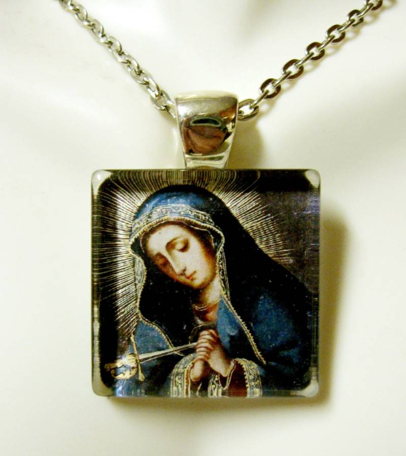 Muttergottes Der Schmerzen - Anhänger Und Kette Go08-014 von Gwendysgems