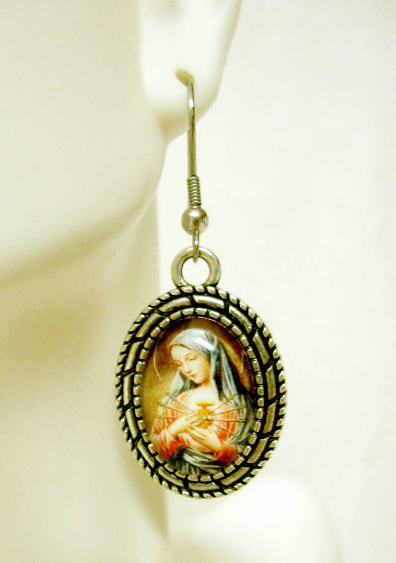 Muttergottes Der Schmerzen Glasohrringe - Ap07-150 von Gwendysgems