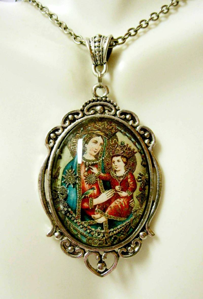 Our Lady Of Grace Montenero Anhänger Und Kette - Ap09-219 von Gwendysgems