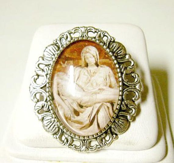 Pieta Brosche/Anhänger Und Kette - Ap35-085 von Gwendysgems