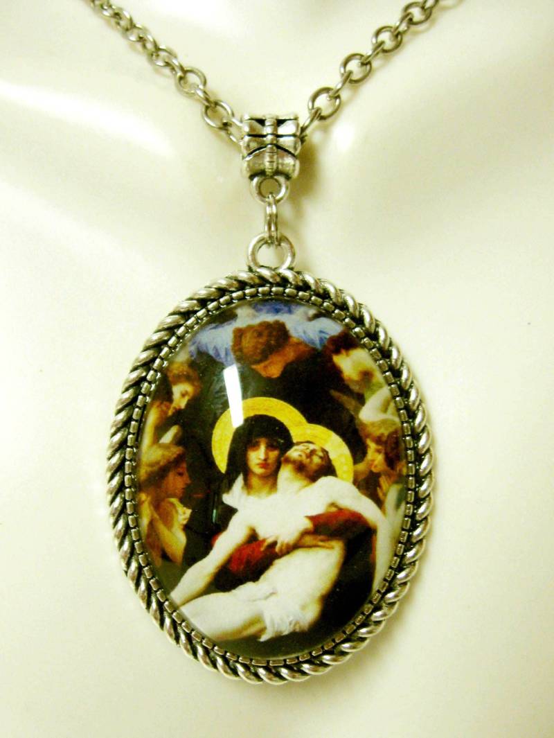Pieta Mit Engeln Von William Bouguereau Anhänger Und Kette - Ap09-018 von Gwendysgems