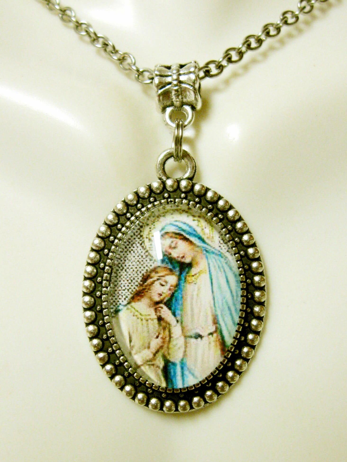 Saint Anne Mit Maria-Anhänger Und Kette - Ap05-446 von Gwendysgems