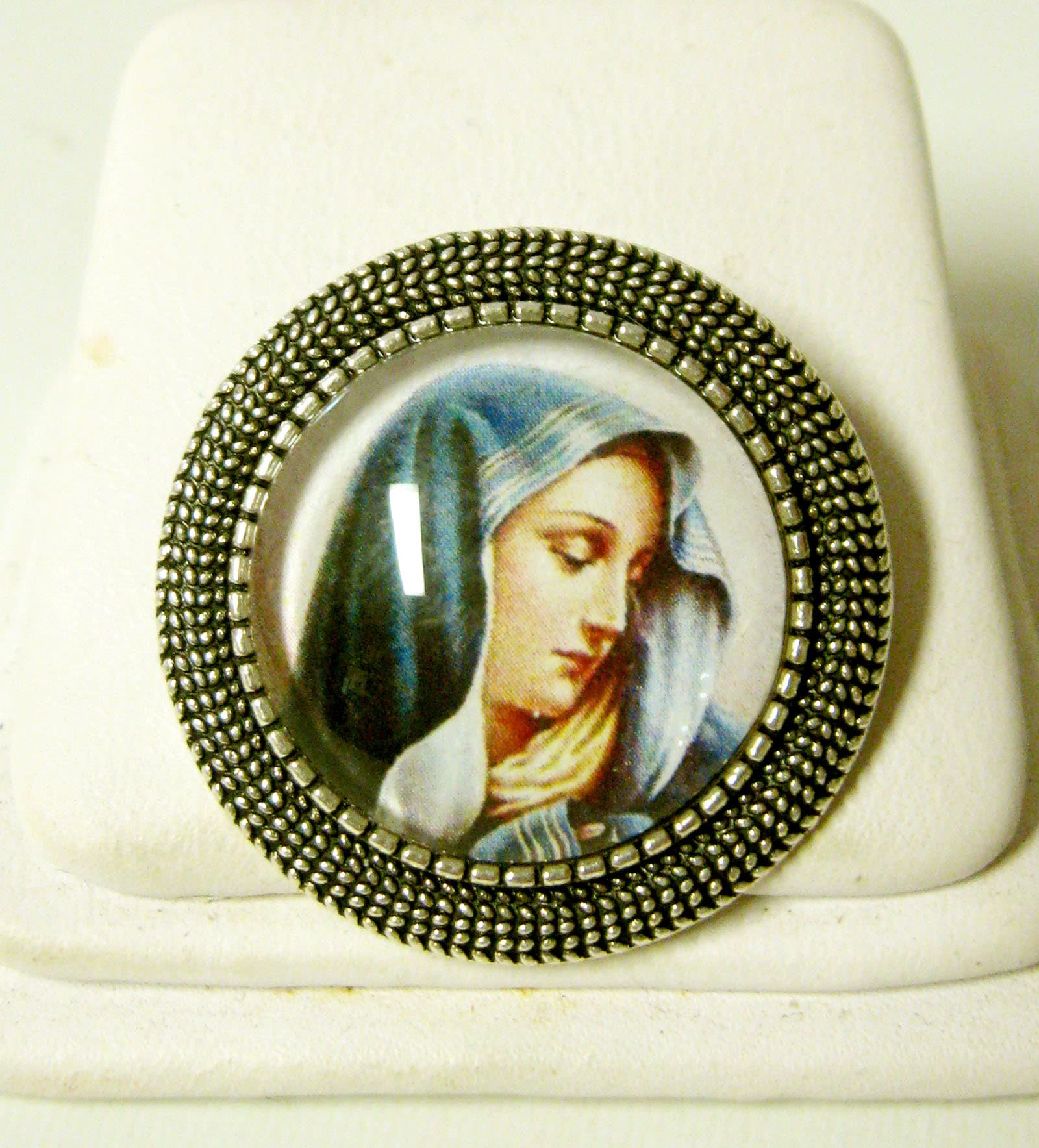 Schmerzensmutter Maria Brosche/Anstecknadel - Br09-055 von Gwendysgems