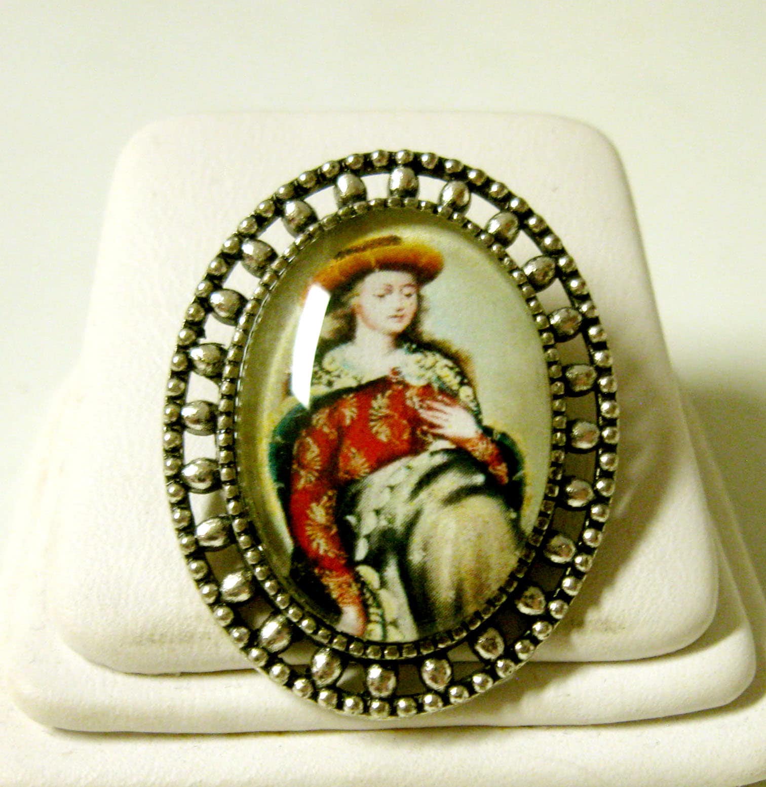 Schwangere Maria Brosche/Anstecknadel - Br02-124 von Gwendysgems