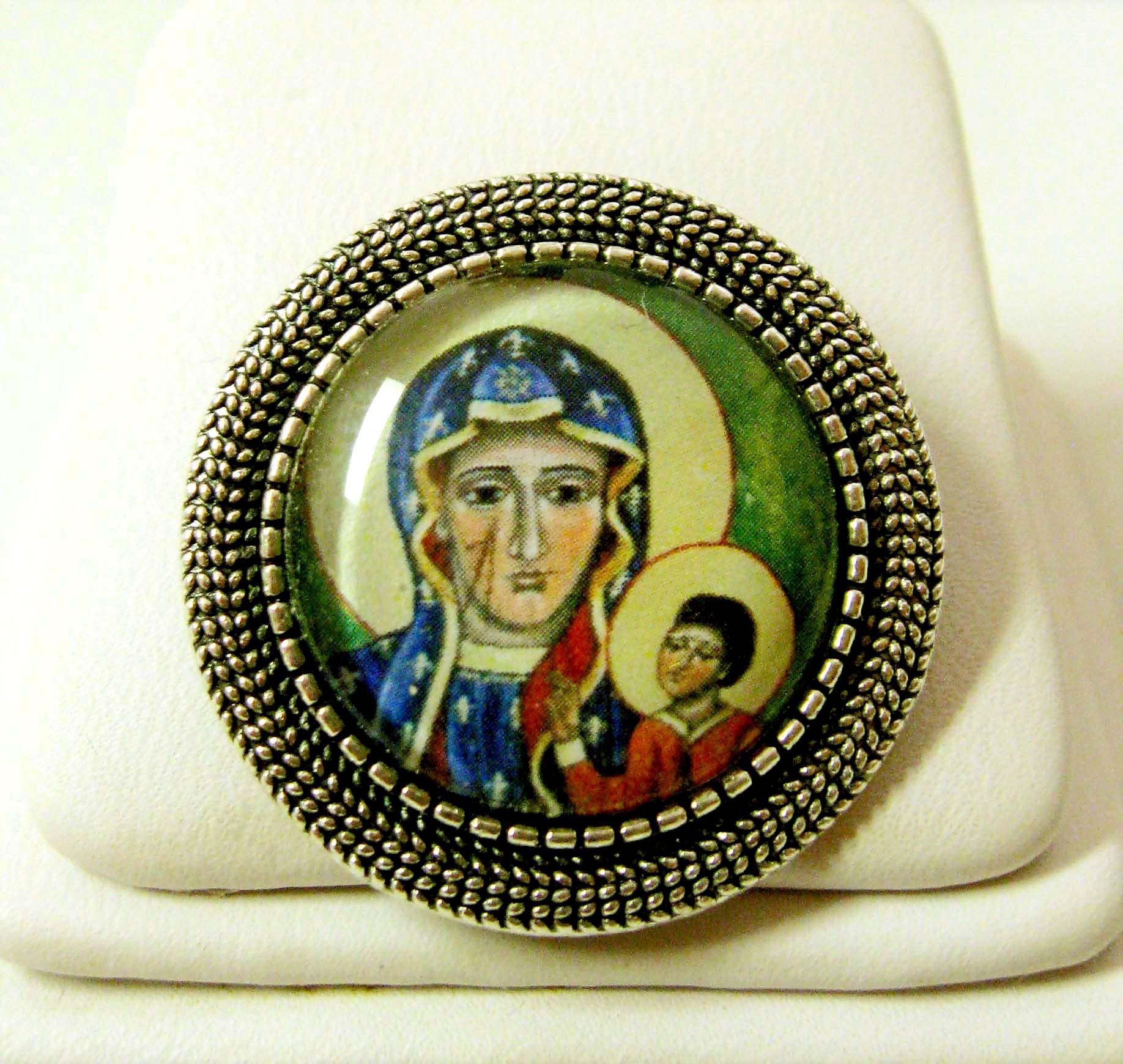 Schwarze Madonna Anstecknadel - Br09-016 von Gwendysgems