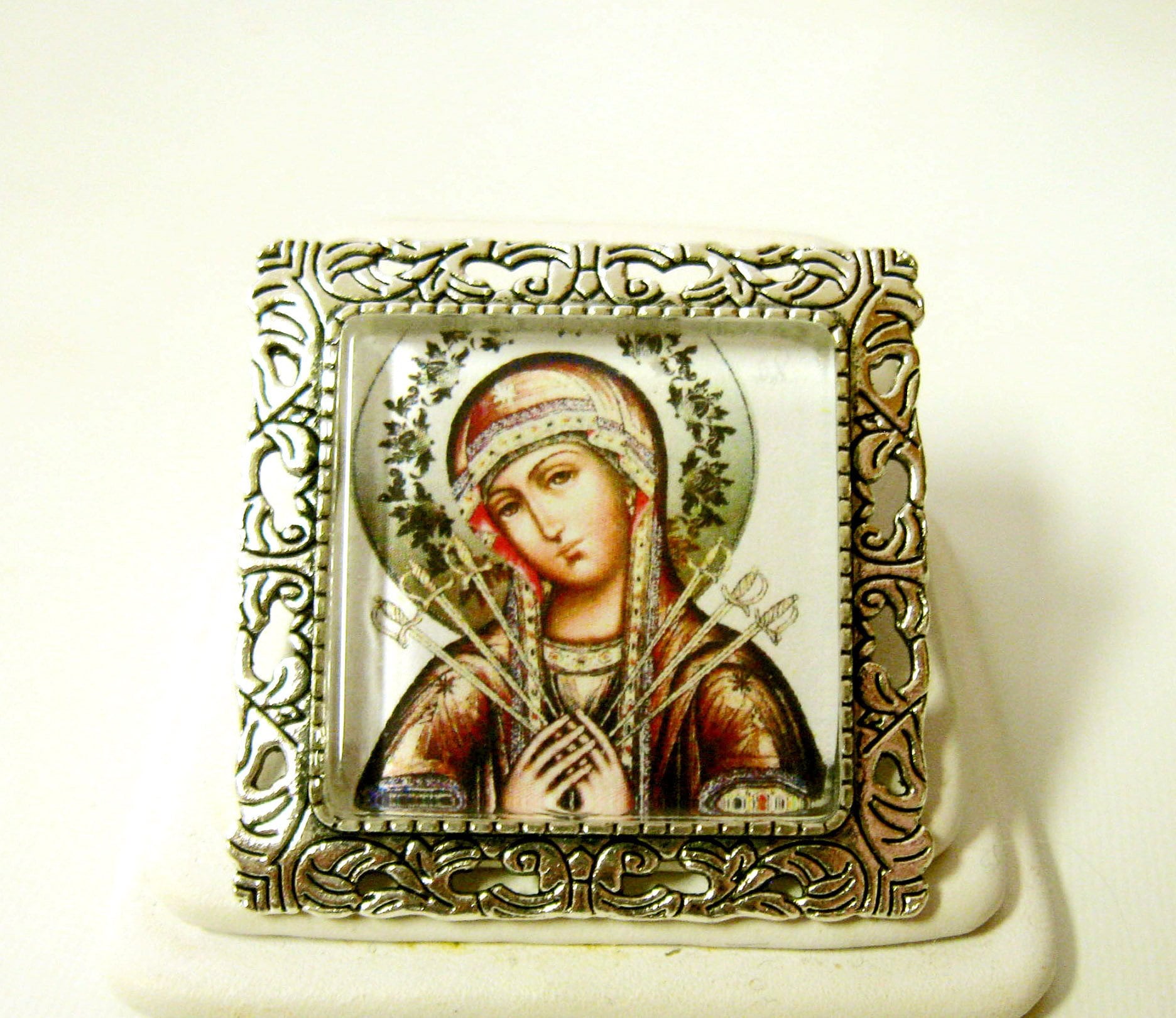 Unsere Dame Des Kummers Cabrio Brosche/Anhänger Und Kette - Ap35-159 von Gwendysgems