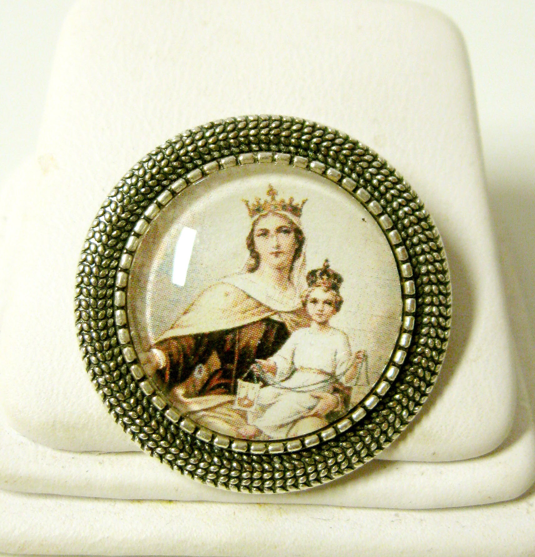 Unsere Liebe Frau Vom Berge Karmel Brosche/Anstecknadel - Br09-060 von Gwendysgems