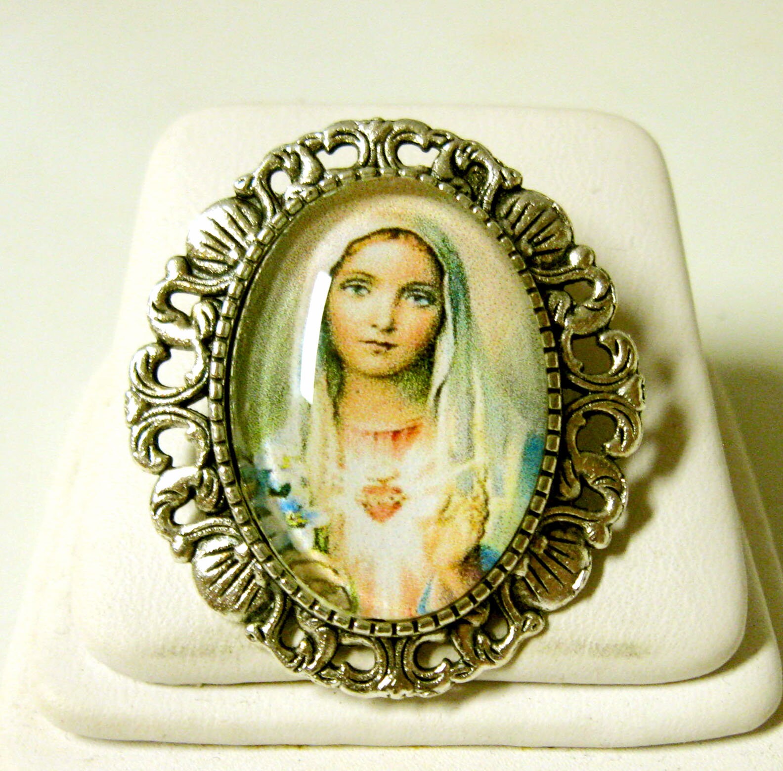 Unsere Liebe Frau Vom Unbefleckten Herzen Cabrio Brosche/Anhänger - Ap35-178 von Gwendysgems