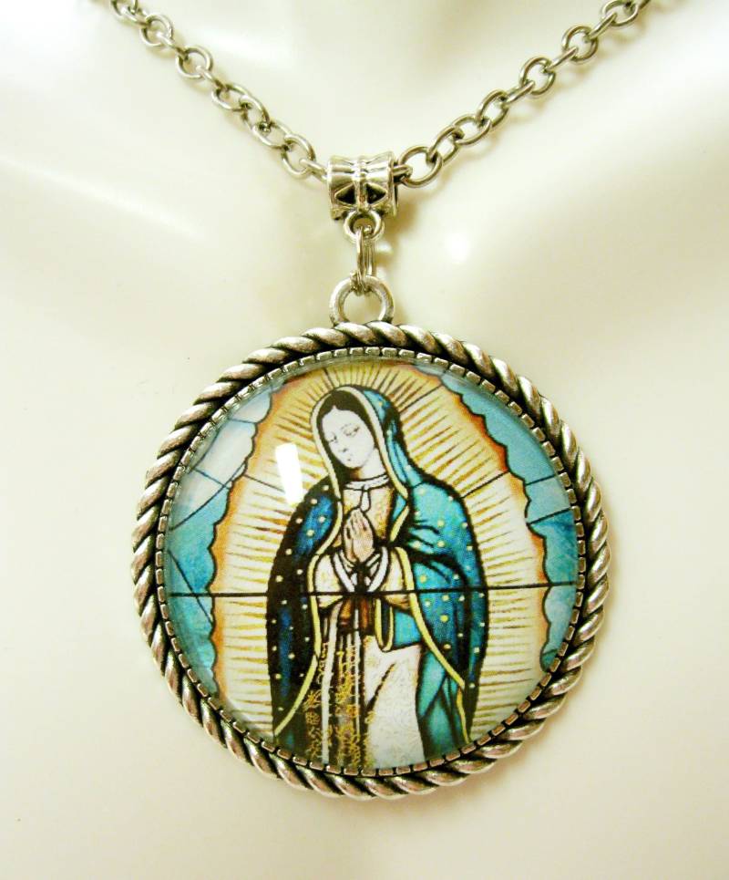 Unsere Liebe Frau Von Guadalupe Anhänger Und Kette - Ap25-108 von Gwendysgems