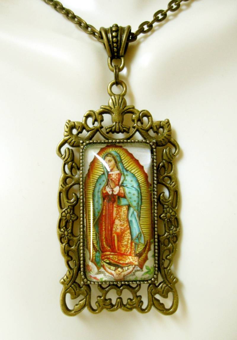 Unserer Lieben Frau Von Guadalupe Anhänger Mit Kette - Ap12-335 von Gwendysgems