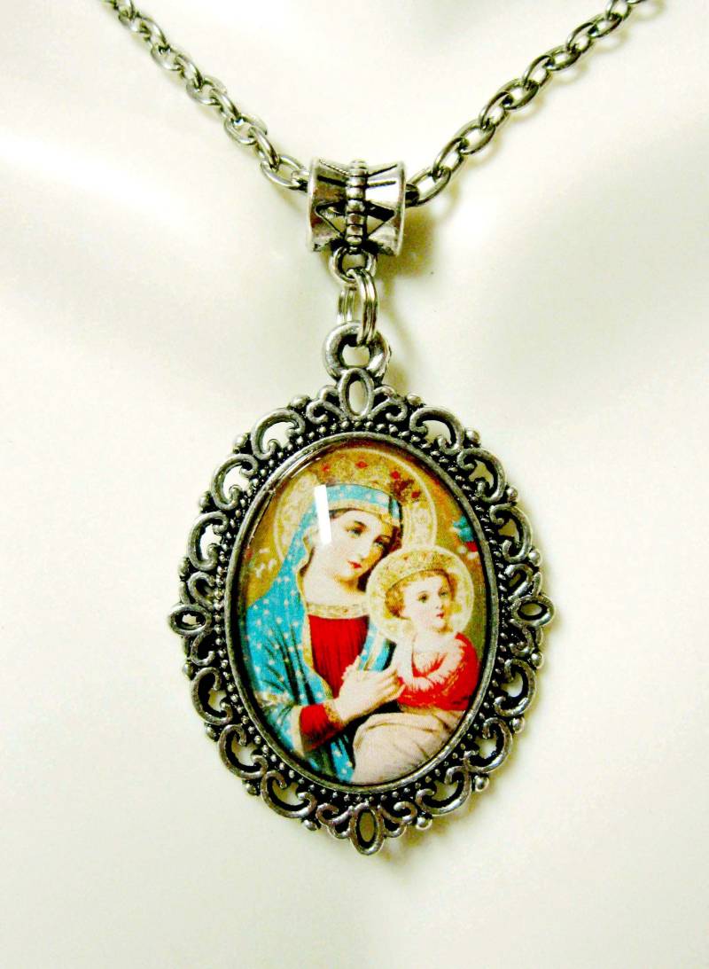 Unserer Lieben Frau Von Immerwährende Hilfe - Anhänger Und Kette Ap05-259 von Gwendysgems