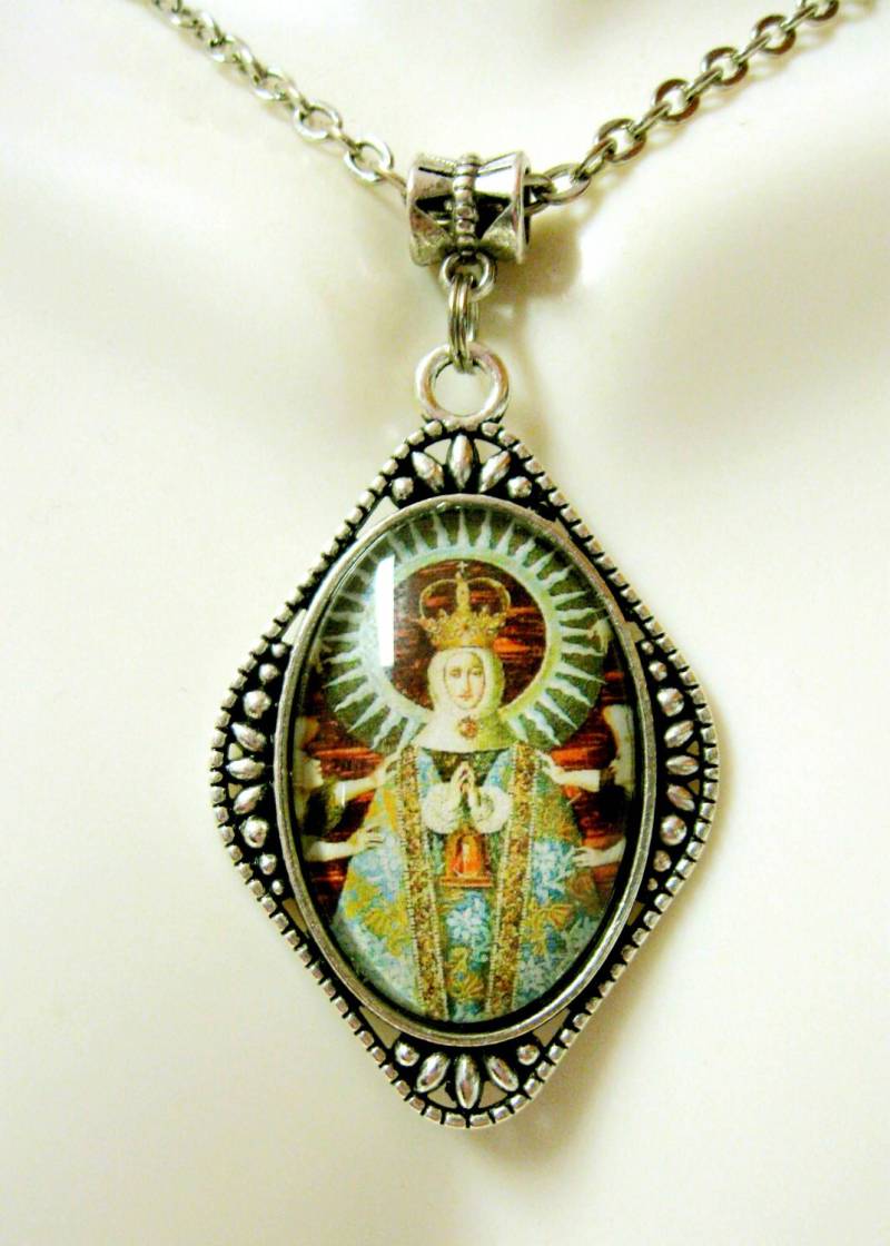 Unserer Lieben Frau Von Lledó, Spanien Anhänger Und Kette - Ap26-130 von Gwendysgems