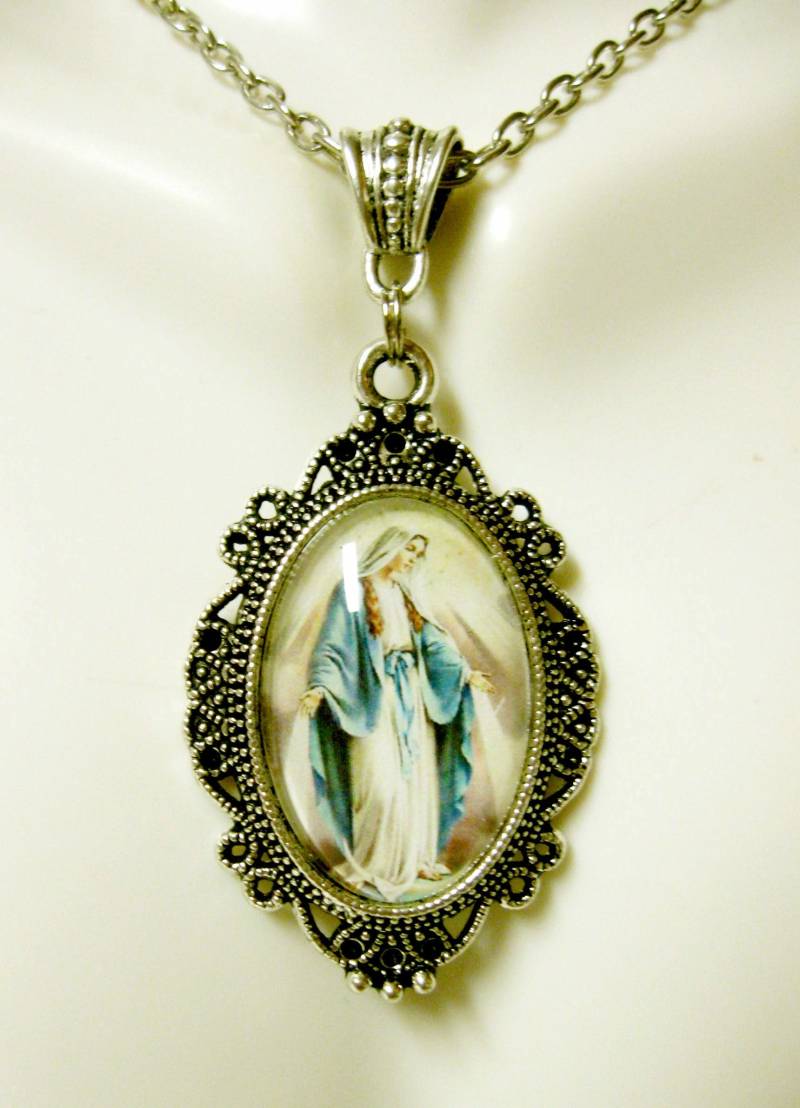 Wunderbare Medaillon-Kette - Ap04-409 von Gwendysgems