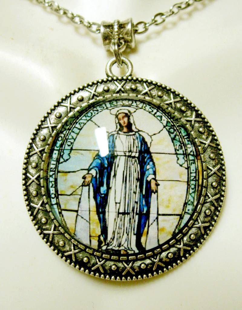 Wunderbarer Medaillen-Anhänger Und Kette - Ap26-045 von Gwendysgems