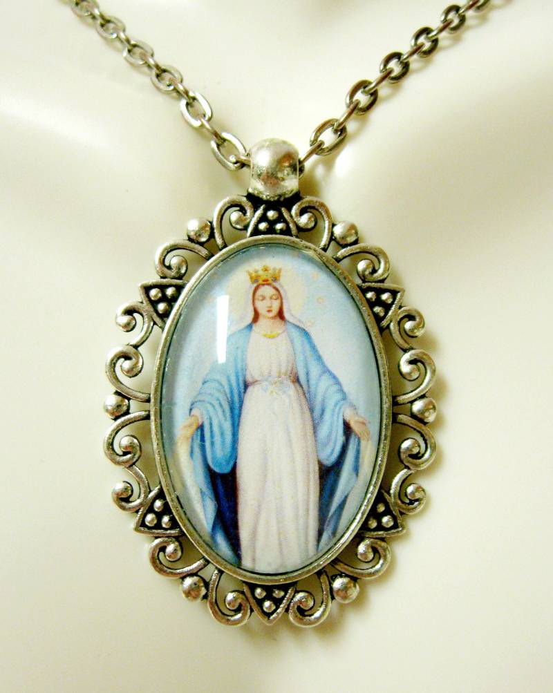 Wunderbarer Medaillen-Anhänger Und Kette - Ap26-283 von Gwendysgems