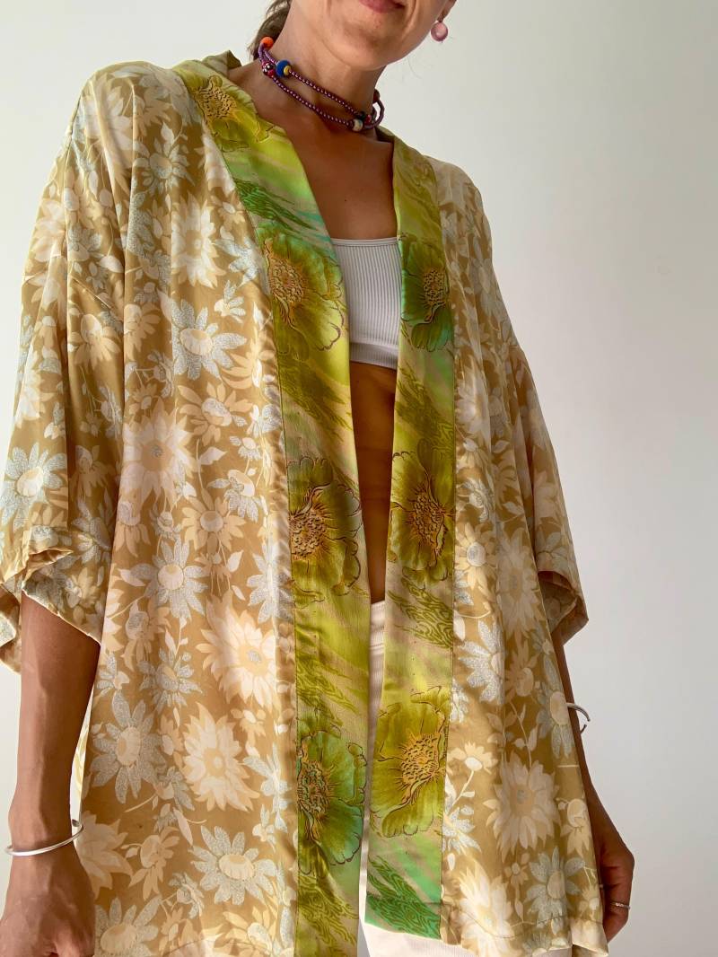 Buntes Funky Hemd Hippie Oversized Lose Bluse Sommerlufter Kimono Free Size Retro Boho von Gyaki