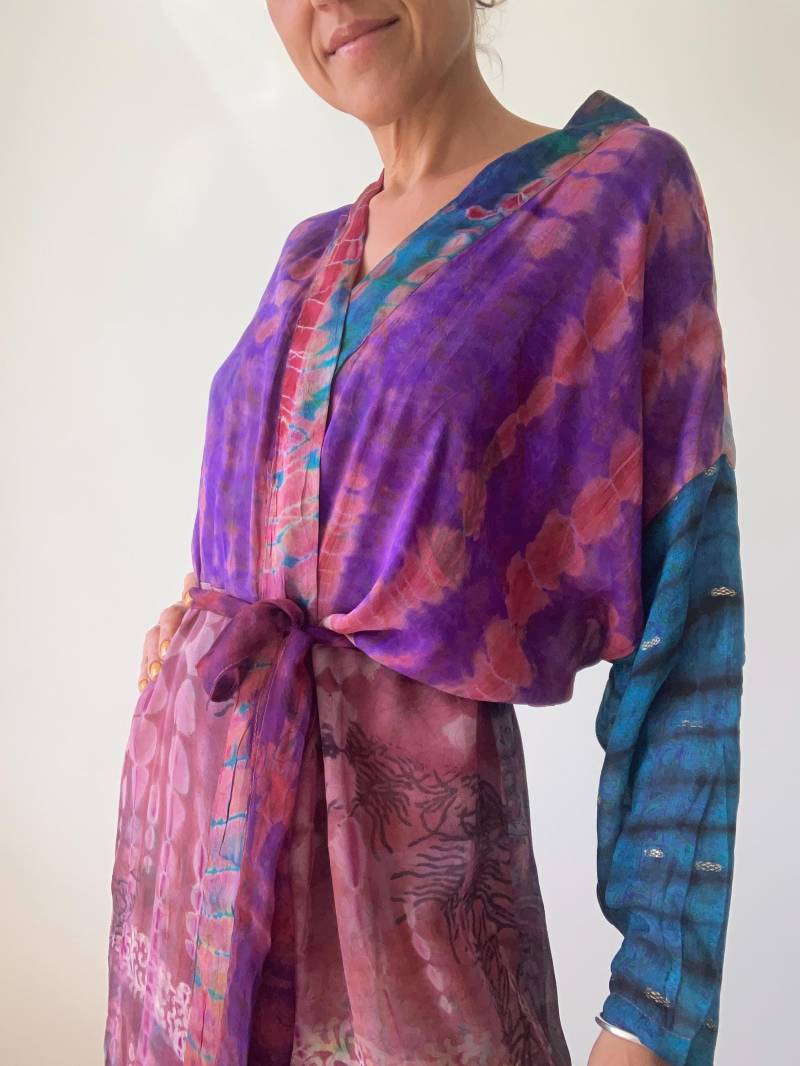 Seidenhemd Leichtes Staubtuch Patchwork Sonnenschutz Über Top Haushemd Entspannung Lounging Robe Luftiges Kimono Morgenkleid von Gyaki
