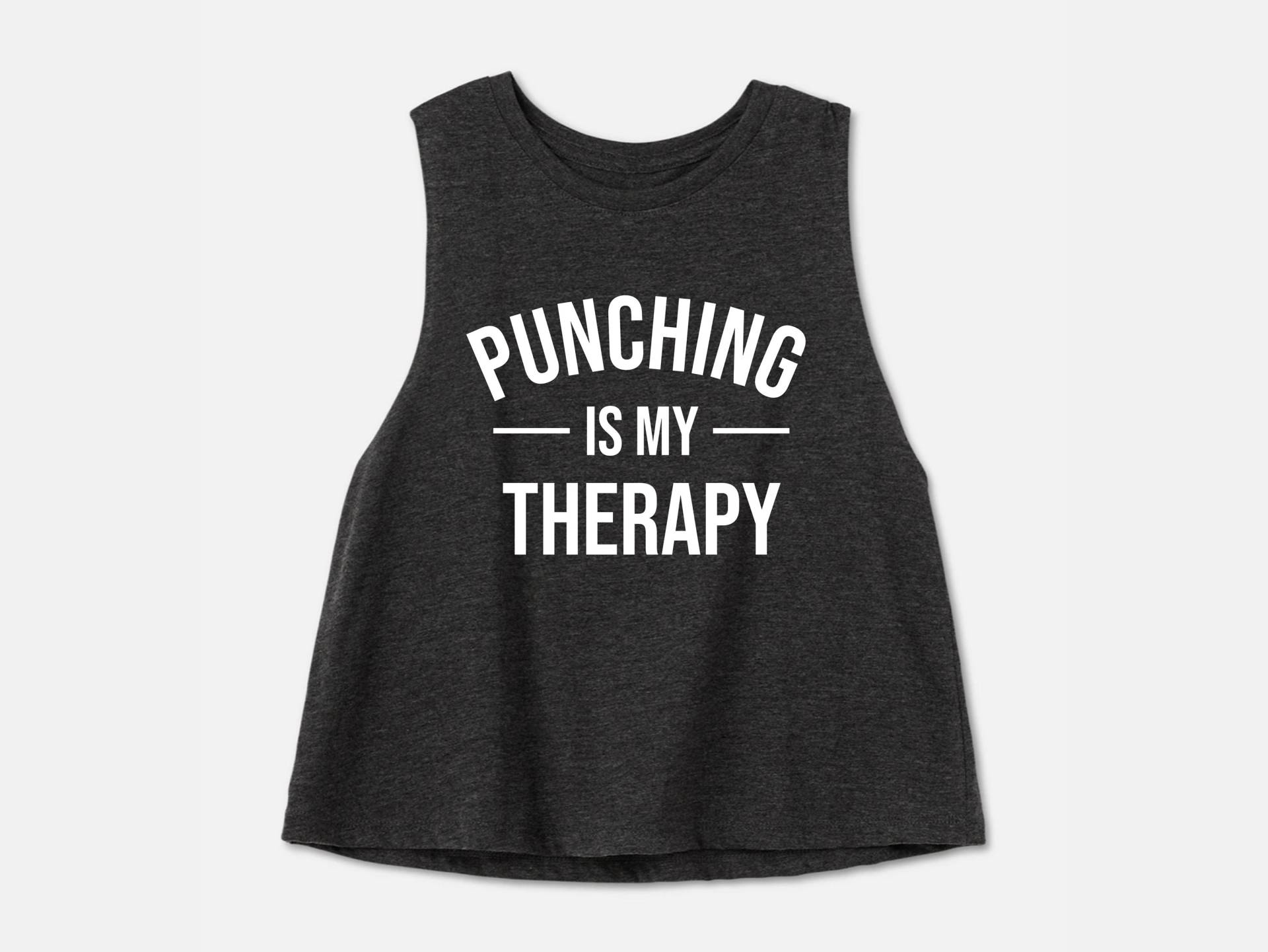 Boxen Tank Top | Crop Damen Box-Shirt Geschenk Kickboxen Shirt Ist Meine Therapie von GymWeekendApparel