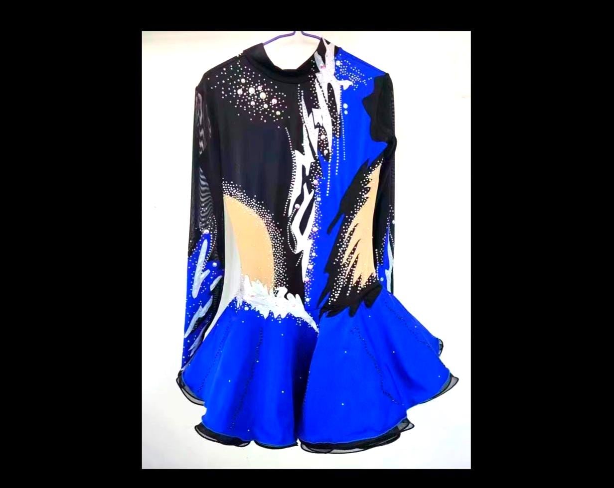 Blau Schwarz Showtanzkleid Tanzmariechen Kleid Karnevalkleid Rock'n Roll Eiskunstlaufkleid Für Eiskunstlaufen Kürkleid Twirling Blau Schwarz Showtanzkleid Tanzmariechen Kleid Karnevalkleid Rock'n Roll Eiskunstlaufkleid Für Eiskunstlaufen Kürkleid Twirling von Gymcostumes