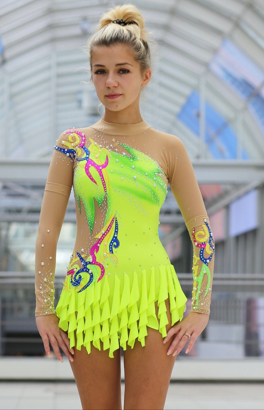 Neon Gelb Eiskunstlaufkleid Kleid Für Eiskunstlaufen Kürkleid Twirling Showtanzkleid Tanzmariechen Karnevalkleid Rock'n Roll von Gymcostumes