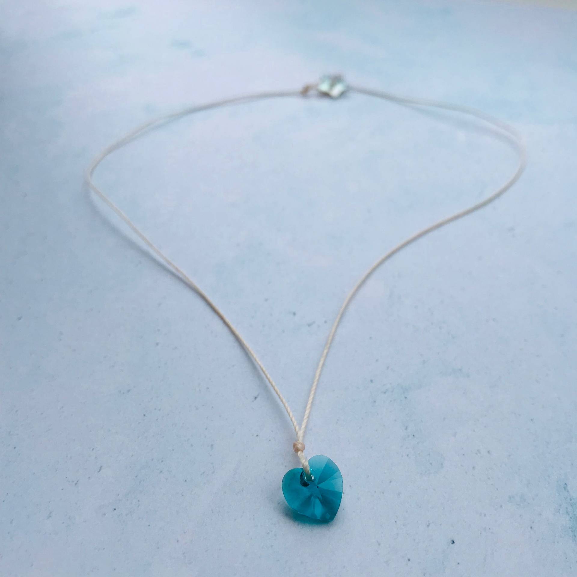 Petrol/Türkis Swarovski Kristall Herz Halskette Petrol/Türkis Swarovski Kristall Herz Halskette von GypseaByMyrin