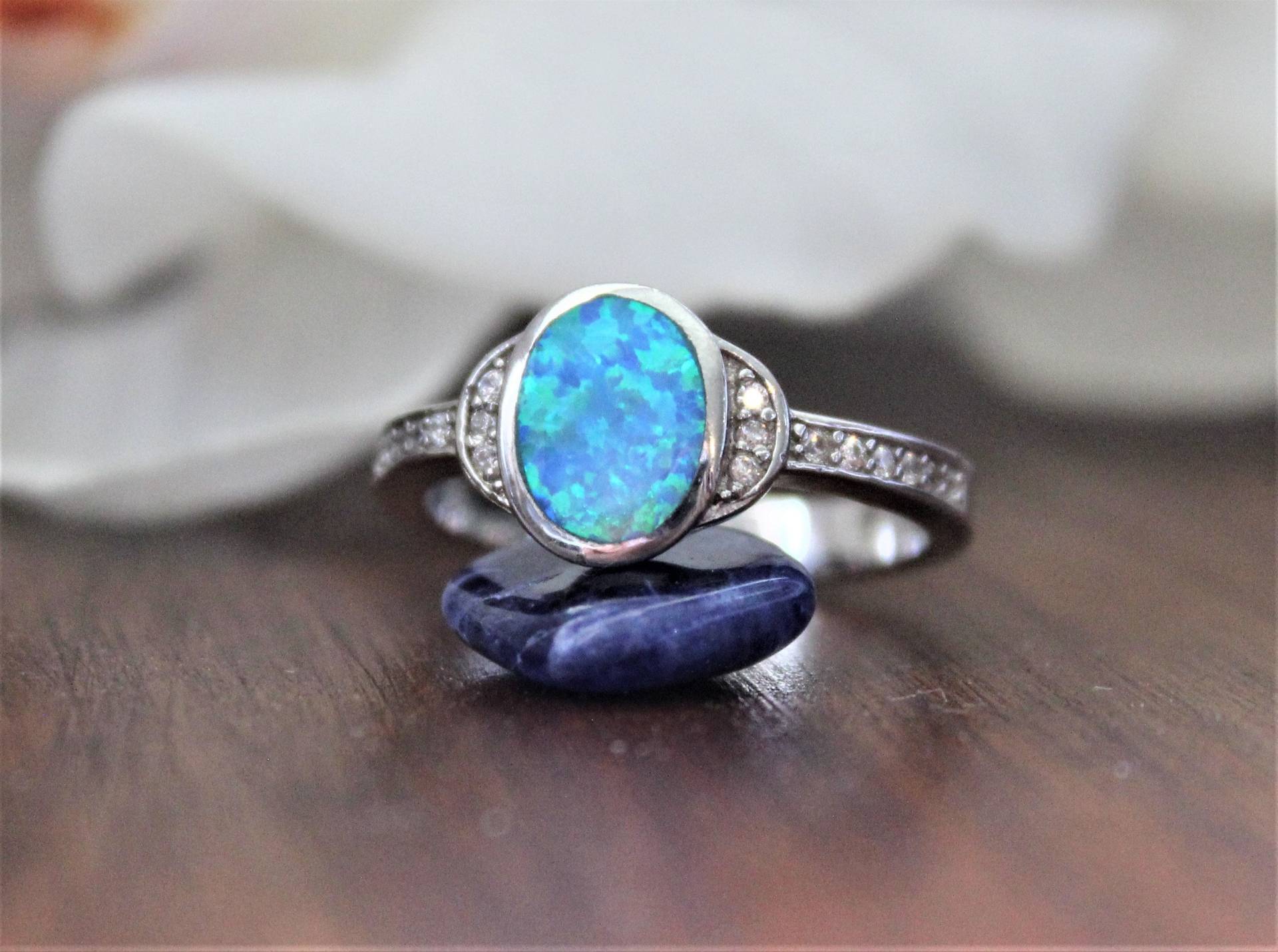 Opal Sterling Silber Ring , Geburtsstein Edelstein Stein Boho Hippie Damen Geschenk Für Sie von GypsyGalaxyJewelry