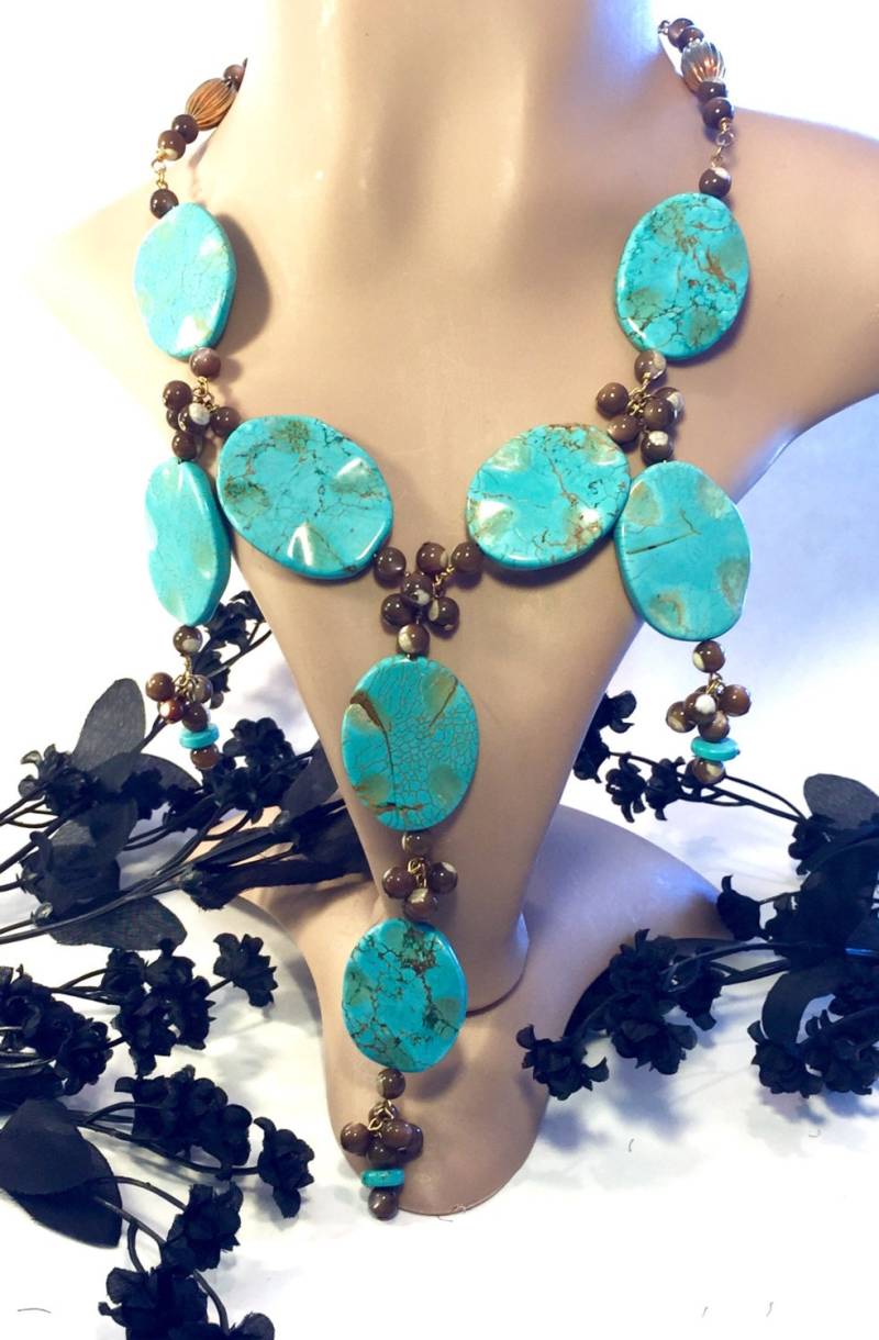 Freche Und Schöne Runway Echte Türkis Perlmutt Vintage Bib Festoon Halskette von GypsyRoadStudio