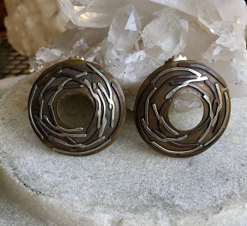 Gemodellte Messing Kupfer Sterling Silber Modernist Abstrakte Vintage Ohrringe Mid Century Schmuck von GypsyRoadStudio