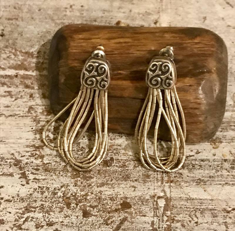 Hübsche Sterling Silber Tropfen Vintage Ohrringe von GypsyRoadStudio