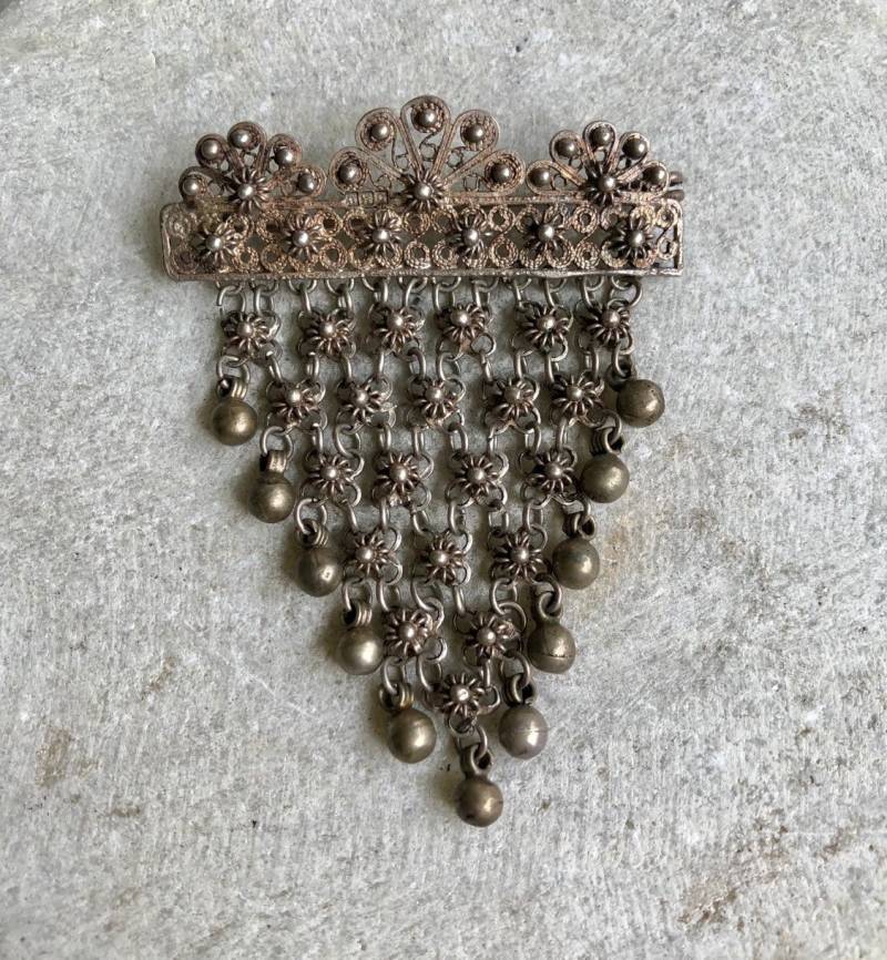 Jugendstil Italienisch Silber Wasserfall Filigran Verzierte Vintage Antik Brosche von GypsyRoadStudio