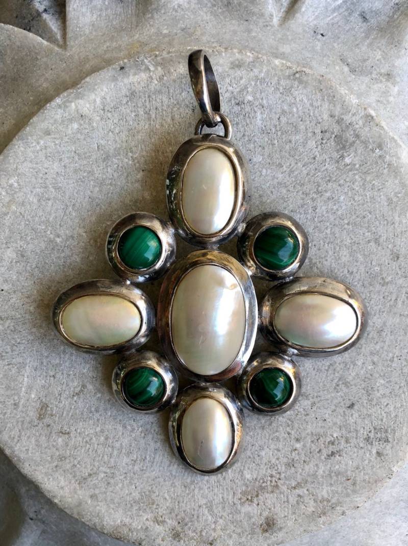 Mutige Schöne Soms Grüne Malachit Lusterius Perle Sterling Silber Vintage Brosche Halsketten-Anhänger von GypsyRoadStudio