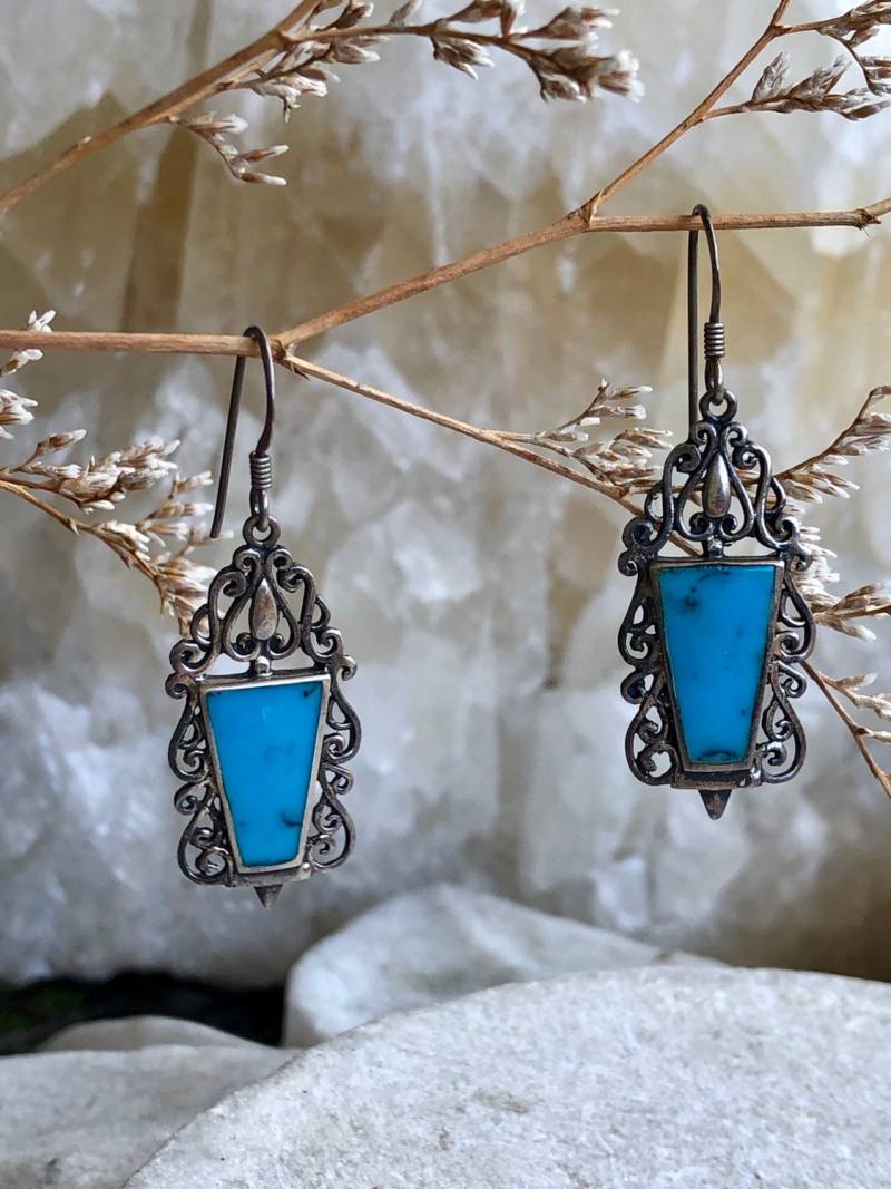 Wunderschöne Filigrane Blaue Stein Sterling Silber Vintage Ohrringe von GypsyRoadStudio