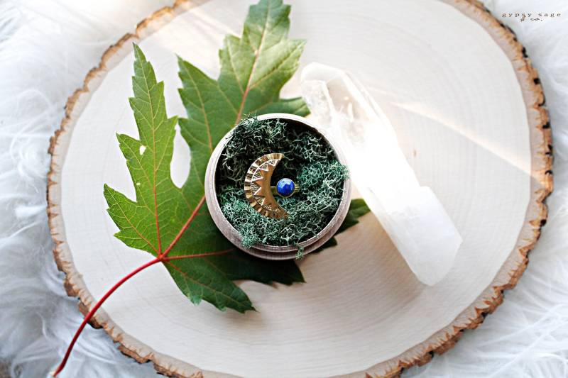 Lapis Lazuli Rohmessing Mond Ring/Einstellbar von GypsySageCo