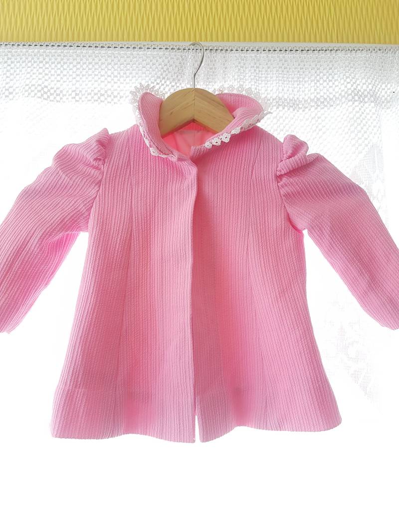 Handgemachte Bubblegum Pink Kleinkind Swing-Jacke Frühlings-Ostern-Mantel Handgemachte Bubblegum Pink Kleinkind Swing-Jacke Frühlings-Ostern-Mantel von GypsyandRabbit