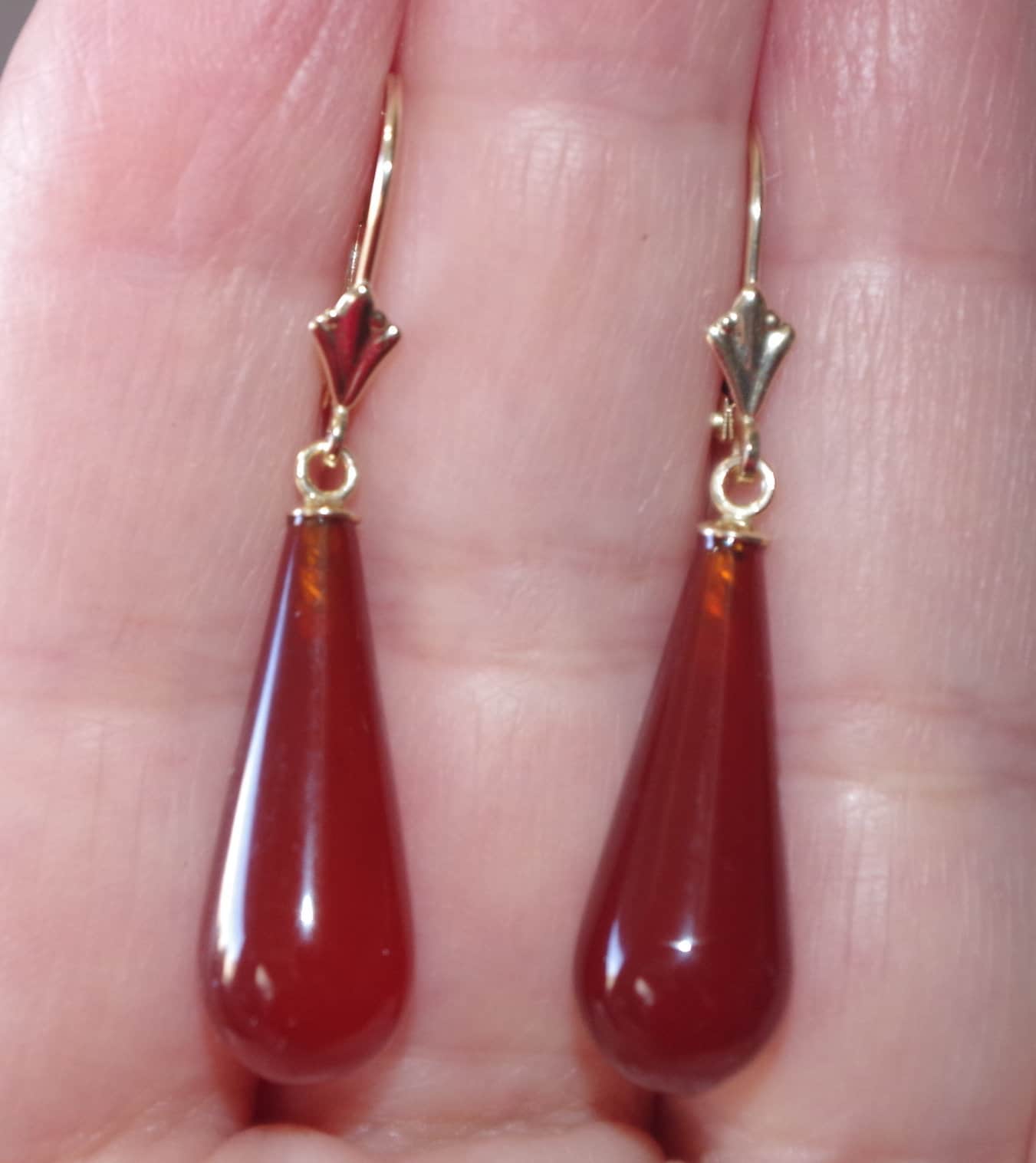 14K Seltene Geschnitzte Antike Karneol Teardrop Ohrringe von HAANDMADEJEWELRY