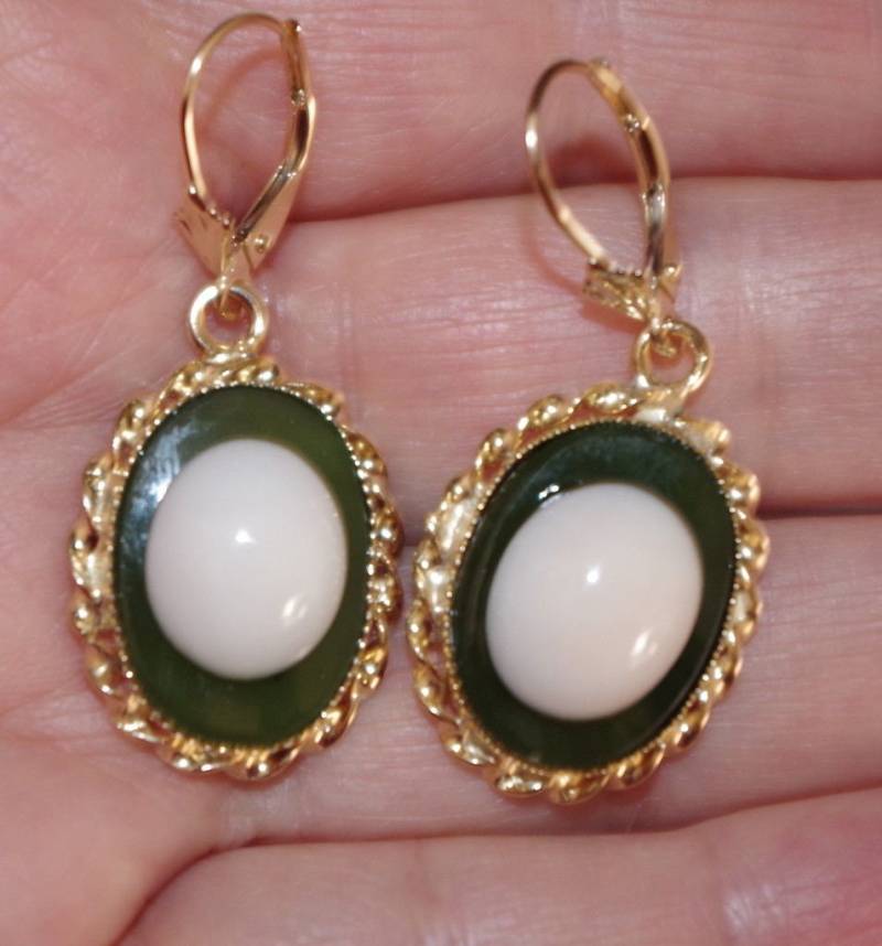 14K & Gf Jade Und Italien Blush Engelshaut Koralle Große Filigrane Ohrringe von HAANDMADEJEWELRY