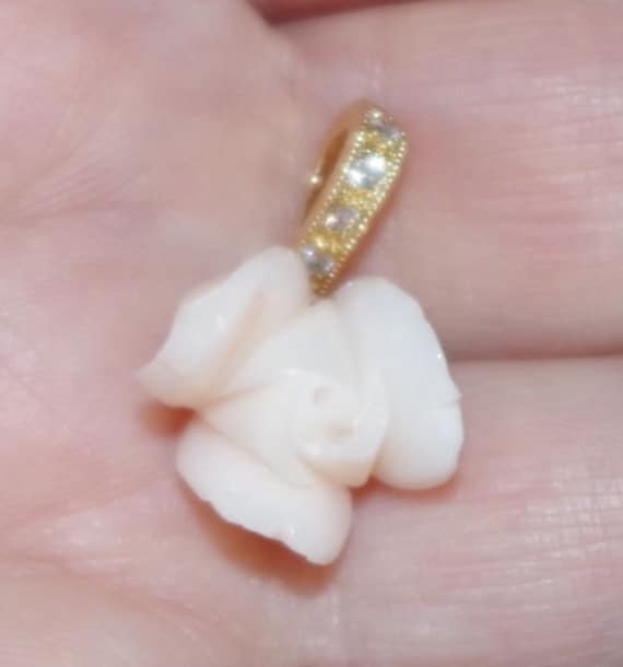 Vintage Engelshaut Koralle Rose Anhänger 14K Gold Vermeil Sterling Silber von HAANDMADEJEWELRY