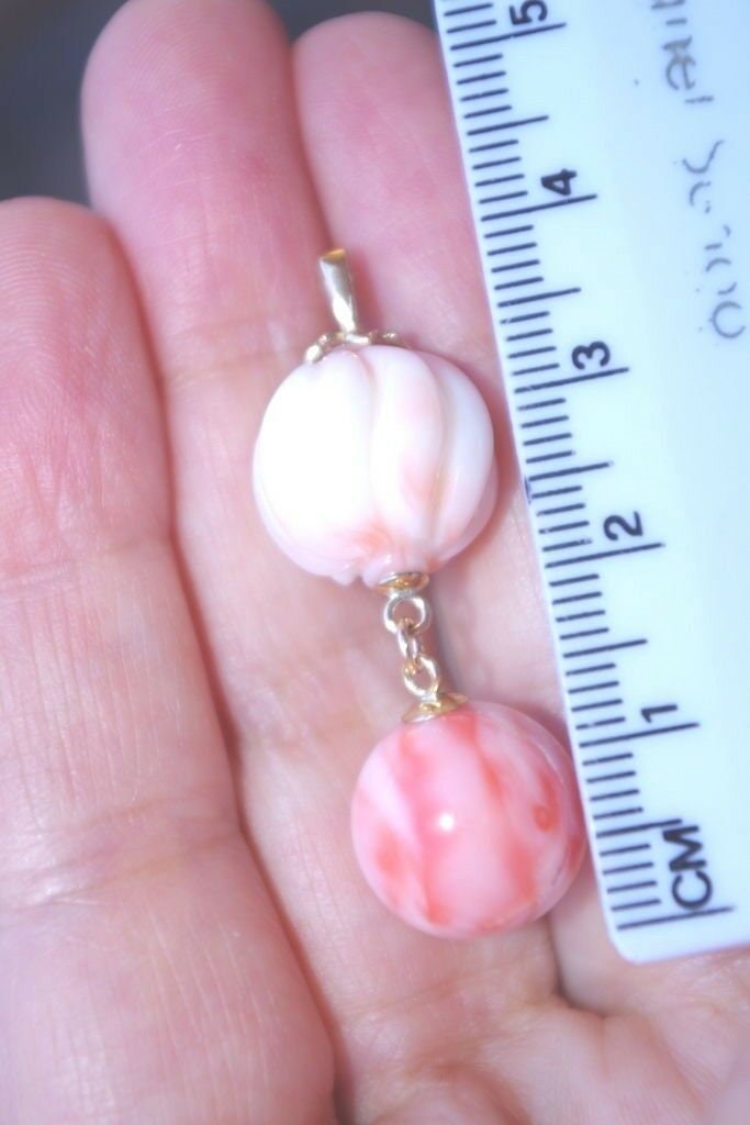 Italien Große Engelshaut Geschnitzt Koralle 14 Mm Ball Pendent von HAANDMADEJEWELRY