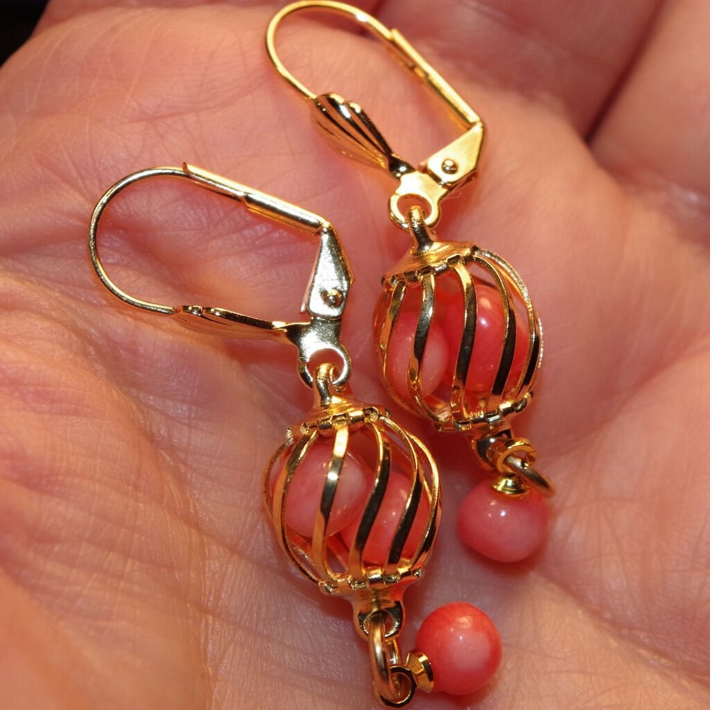 Vintage Engelshaut Korallen Ohrringe 14K Gold Filled Klappbrisuren von HAANDMADEJEWELRY
