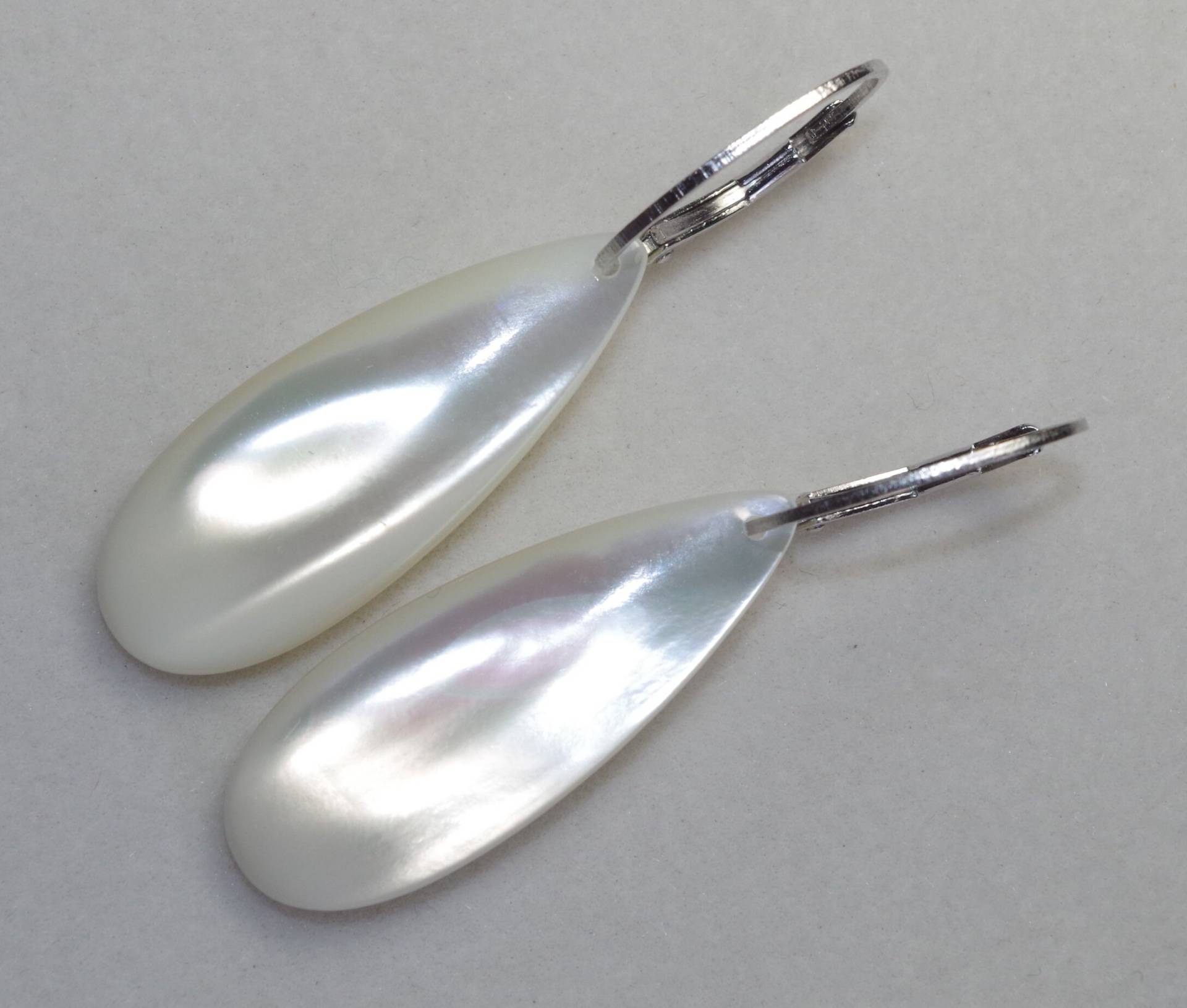 sterling Silber Große Perlmutt Mop Wunderschöne Teardrop Lever Zurück Ohrringe sterling Silber Große Perlmutt Mop Wunderschöne Teardrop Lever Zurück Ohrringe von HAANDMADEJEWELRY