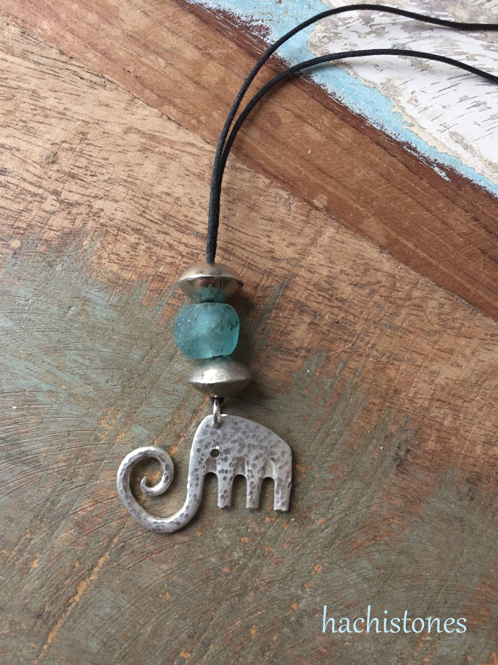 Besteckschmuck Anhänger Elefant Aus Einer Gabel Elefanten Boho Ethno Langkette Cutlery Jewelry Besteck Schmuck Krobo Beads Tuareq Rondelle Besteckschmuck Anhänger Elefant Aus Einer Gabel Elefanten Boho Ethno Langkette Cutlery Jewelry Besteck Schmuck Krobo Beads Tuareq Rondelle von HACHISTONES