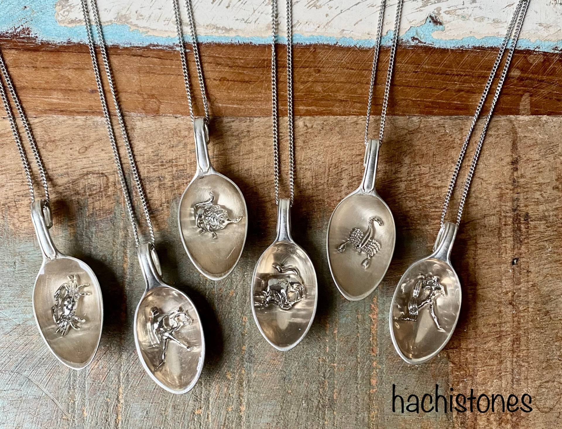 Besteckschmuck Waage Anhänger Löffel Stier Löwe Krebs Skorpion Sternzeichen Resin Versilbert Wassermann Schmuck Aus Besteck Halskette Besteckschmuck Waage Anhänger Löffel Stier Löwe Krebs Skorpion Sternzeichen Resin Versilbert Wassermann Schmuck Aus Besteck Halskette von HACHISTONES
