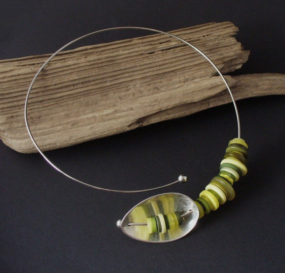 Halsreif Löffel Knopf Knöpfe Halsreifen Recycelt Besteck Schmuck Boho Hippy Sommer Silber Versilbert Besteckschmuck Halskette Halsreif Löffel Knopf Knöpfe Halsreifen Recycelt Besteck Schmuck Boho Hippy Sommer Silber Versilbert Besteckschmuck Halskette von HACHISTONES