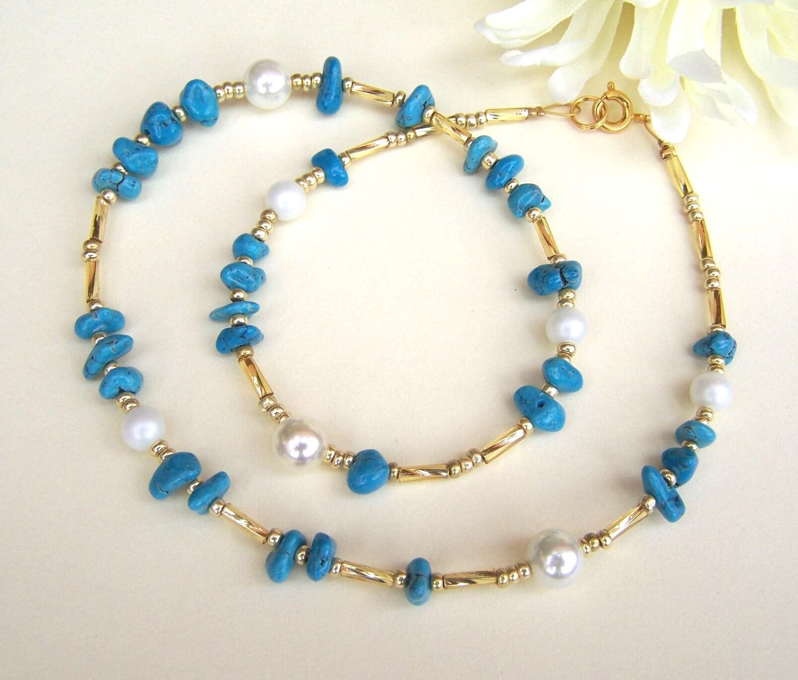 Edelsteinkette Türkis Und Goldfarben Geschenk Frauen Geburtstag Collier Halsschmuck Hochzeitstag Muttertag Weihnachten Jubiläum von HAEKELKETTENundmehr