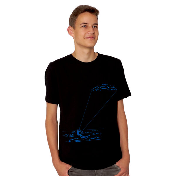 HANDGEDRUCKT "Kitesurfing" Männer T-Shirt von HANDGEDRUCKT